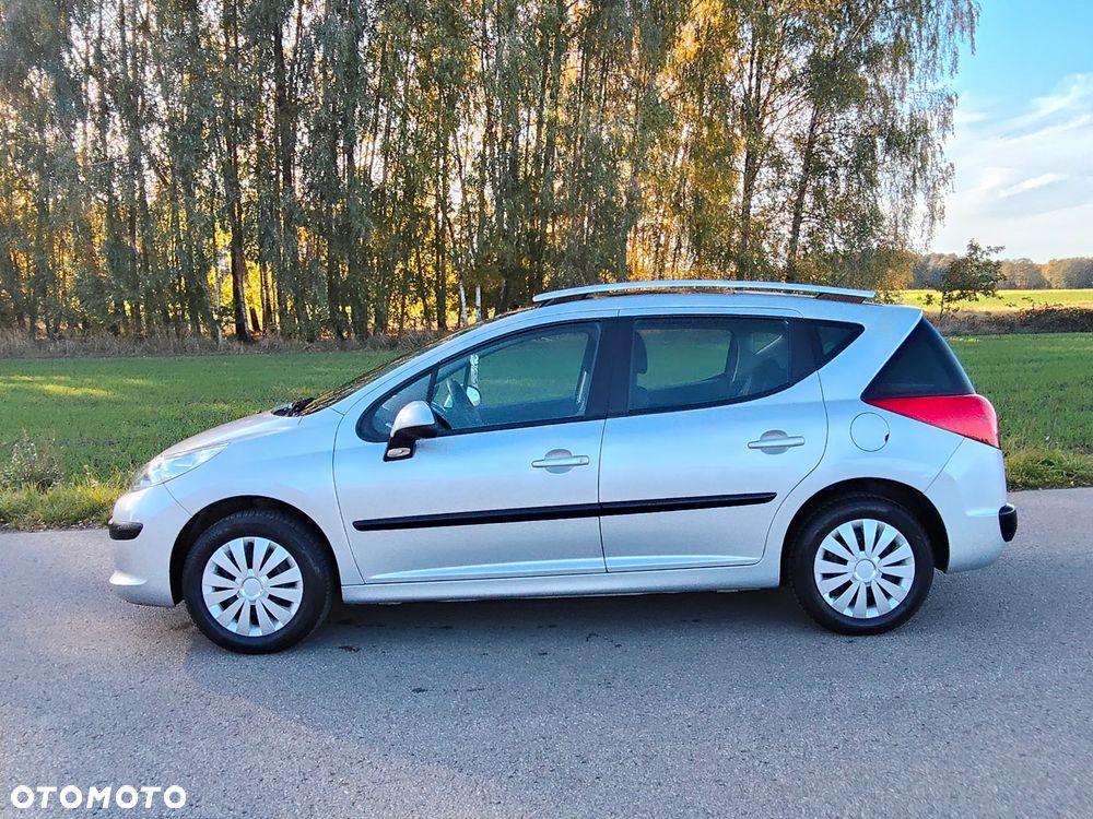 Peugeot 207 75 Urban Move - 6