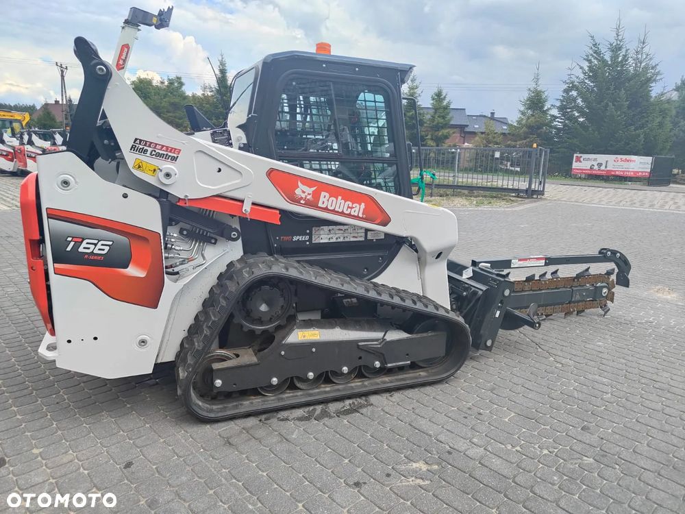 Bobcat T66 - 11