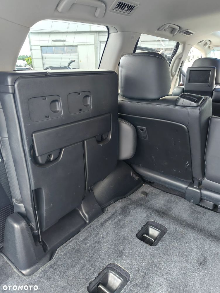 Lexus LX - 26