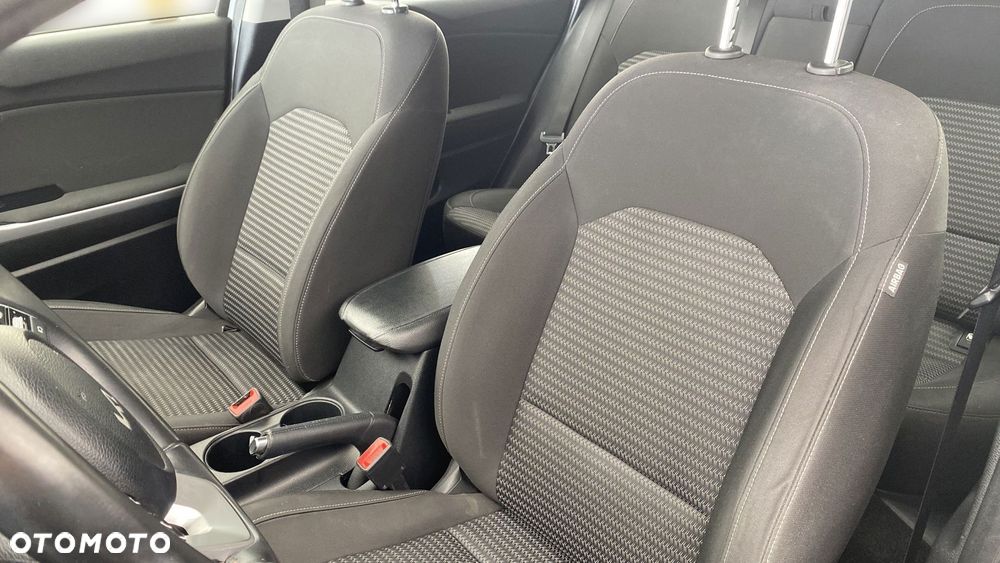 Kia Ceed 1.5 T-GDI M - 11
