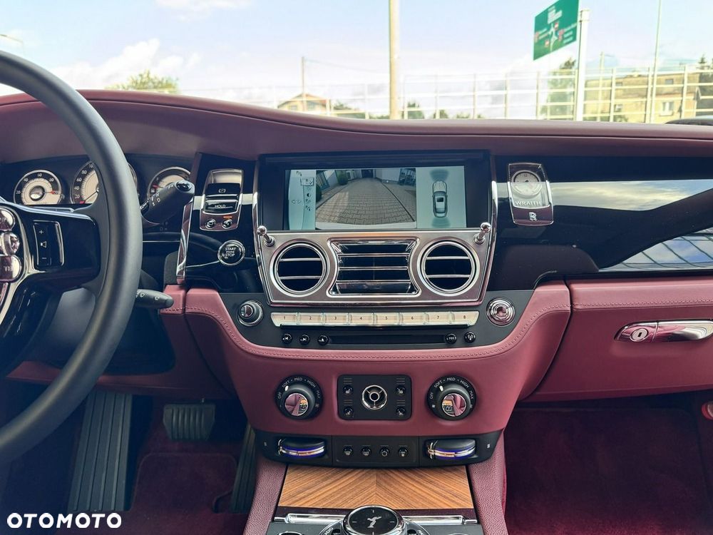 Rolls-Royce Wraith Standard - 34