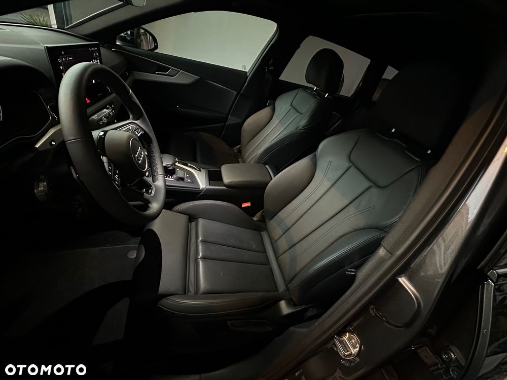Audi A4 Avant 35 TFSI mHEV Advanced S tronic - 16