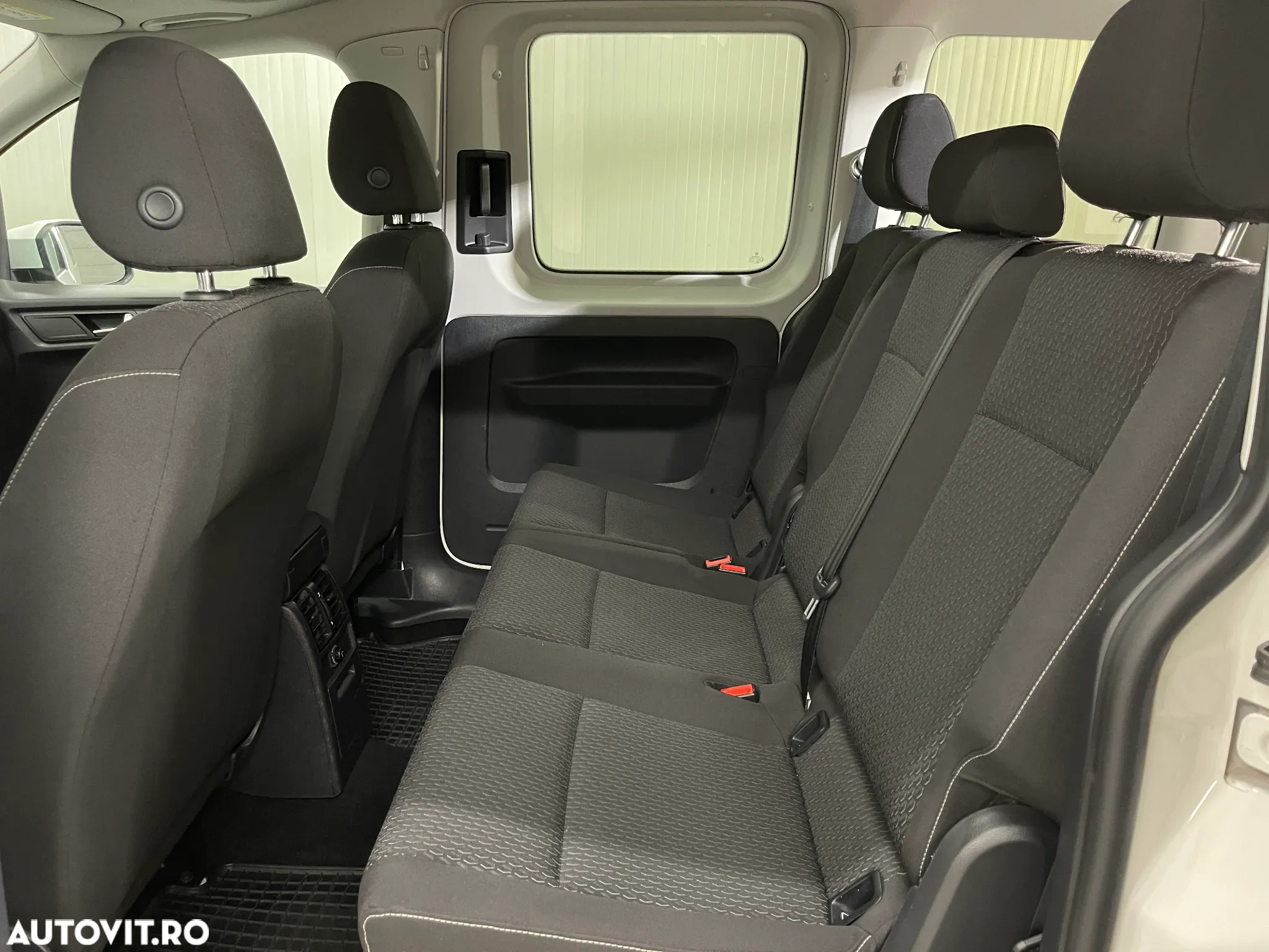 Volkswagen Caddy 2.0 TDI 75 kW Life - 11