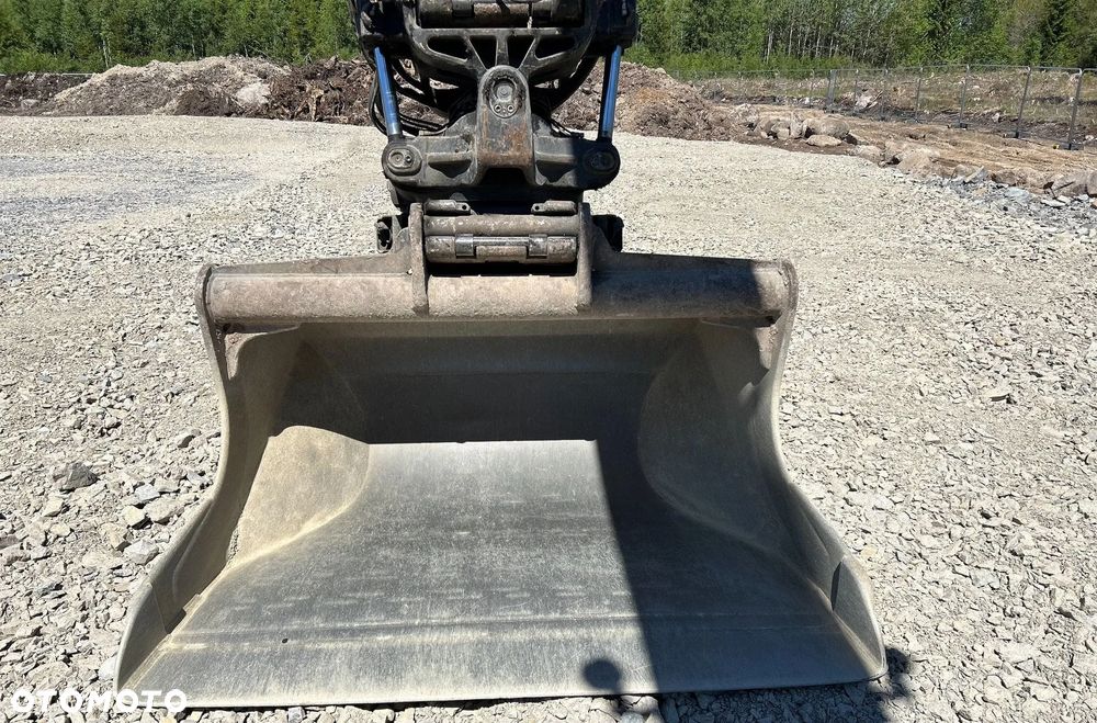 Volvo EC 250E - 10