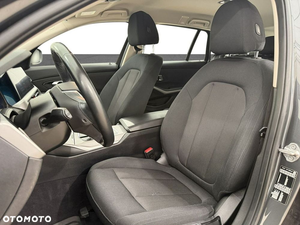BMW Seria 3 - 11