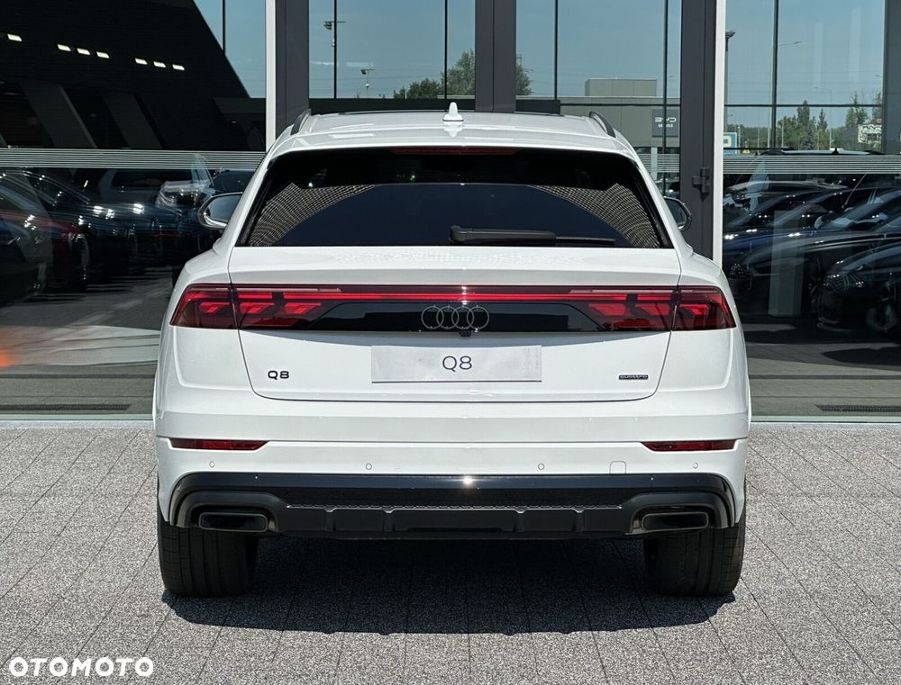 Audi Q8 - 9