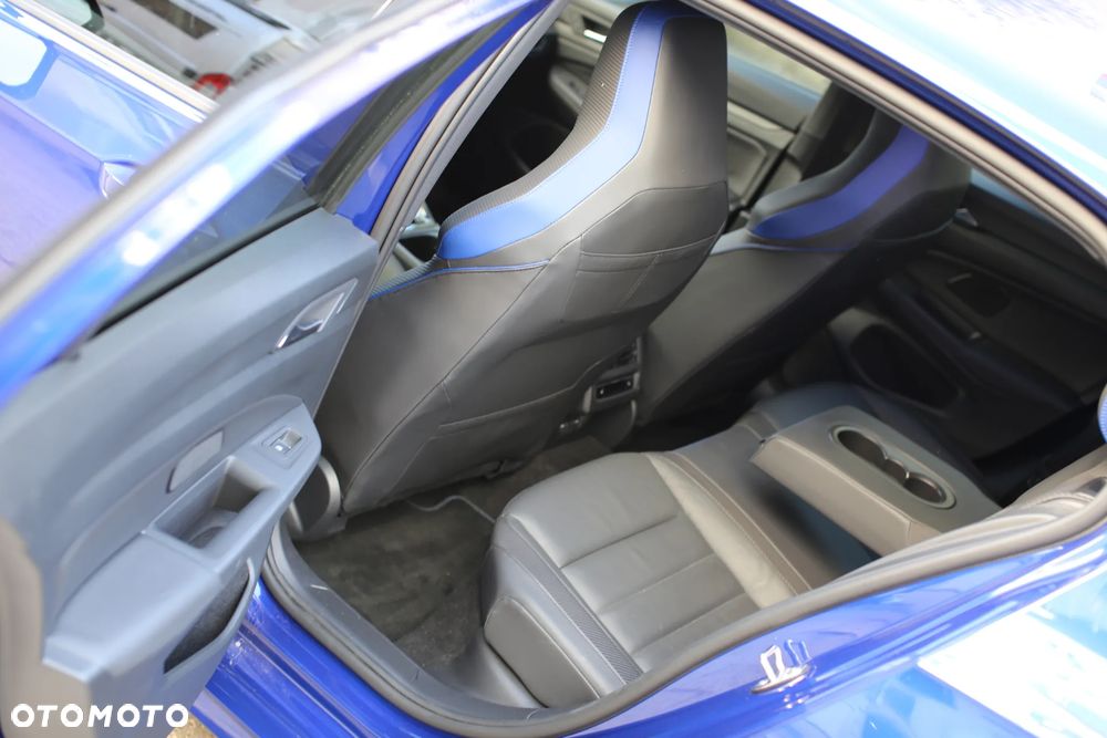 Volkswagen Golf - 12