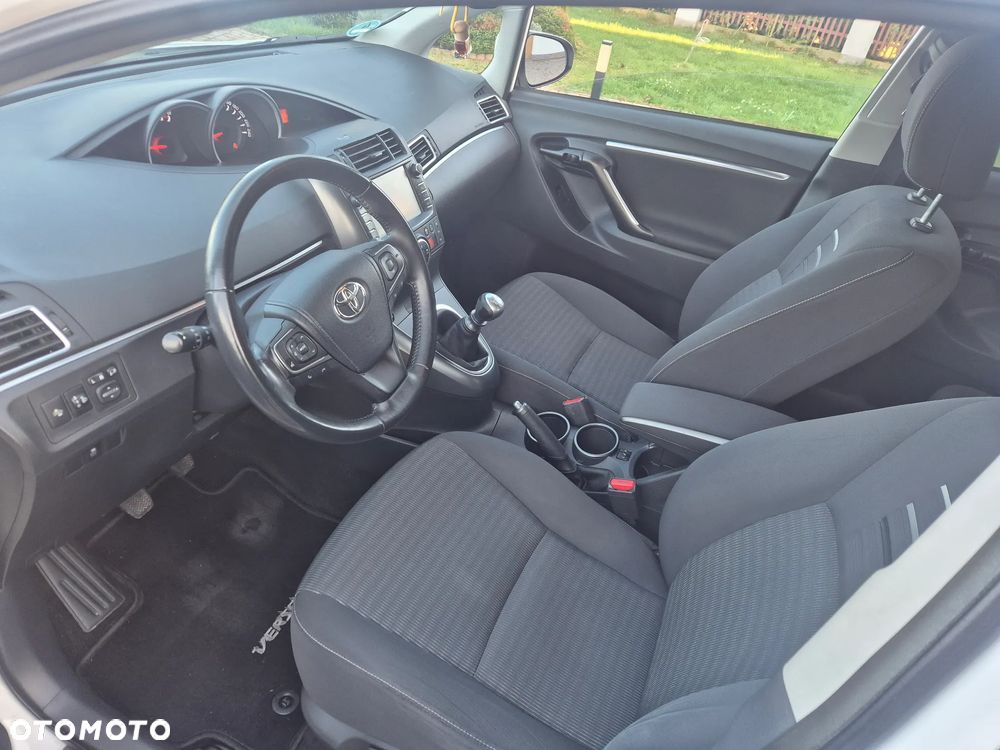 Toyota Verso 1.8 5-Sitzer Comfort - 10