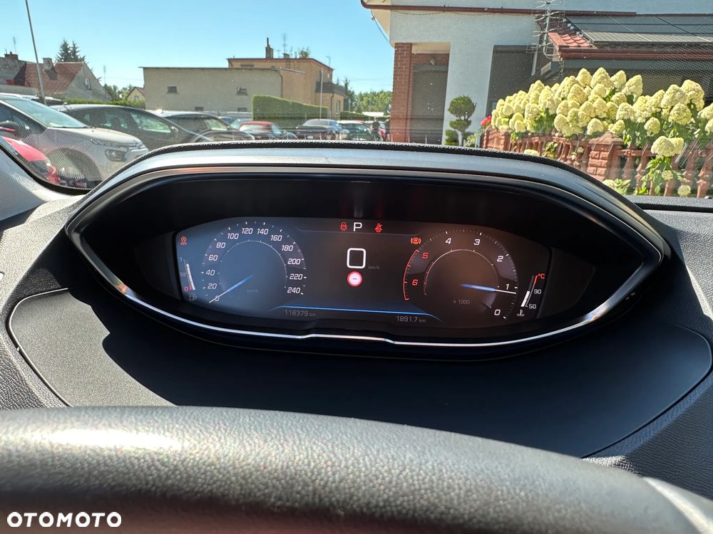 Peugeot 5008 - 11