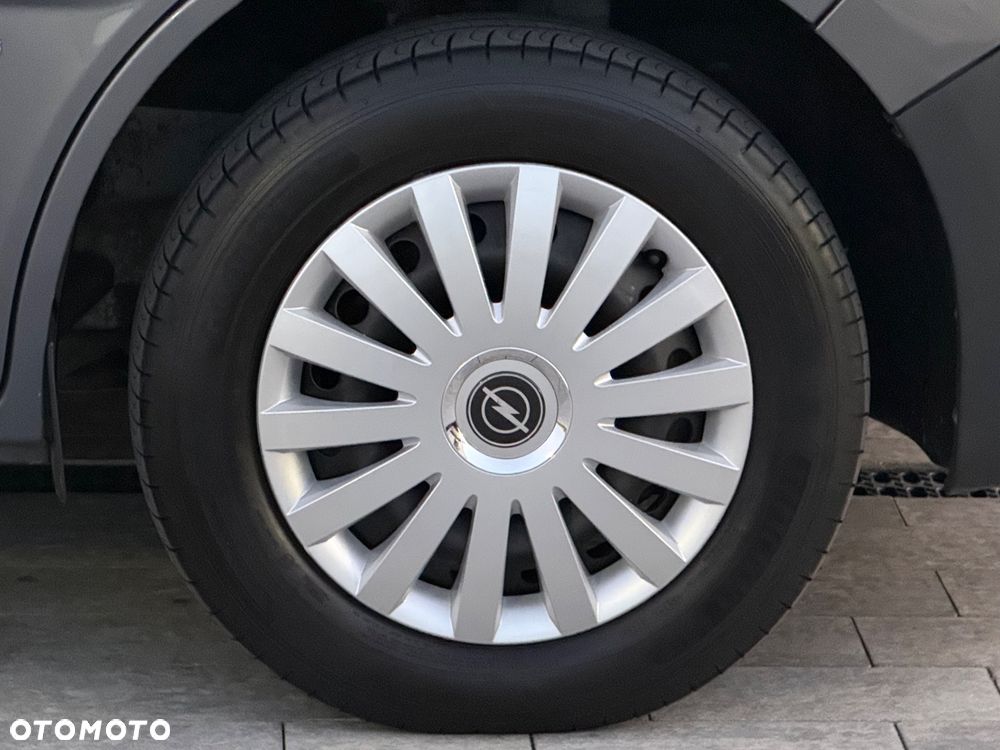 Opel Vivaro L2H1 2.9t Edition - 32