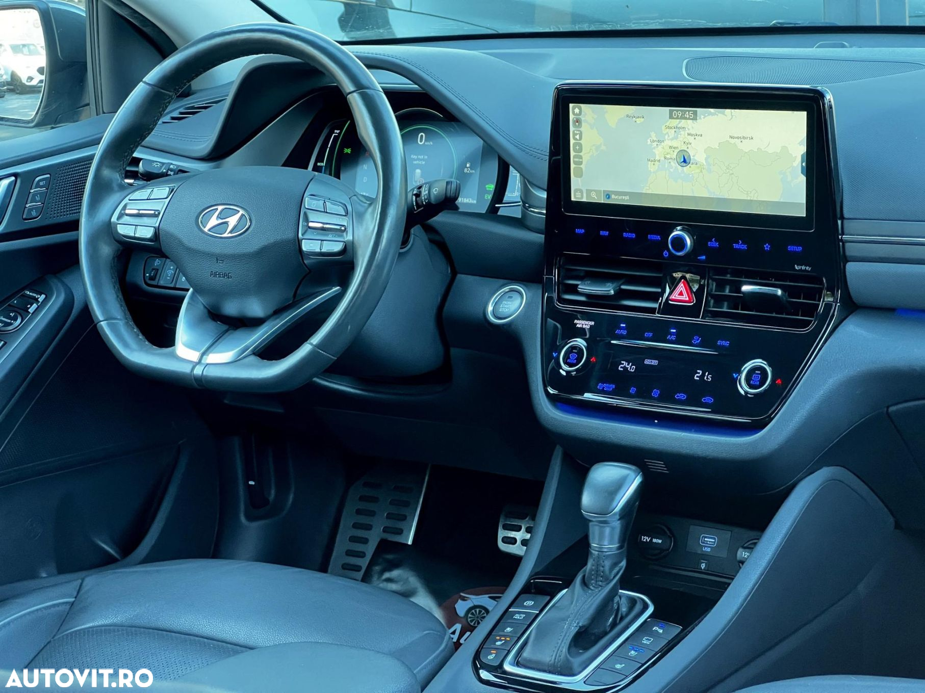 Hyundai IONIQ - 8
