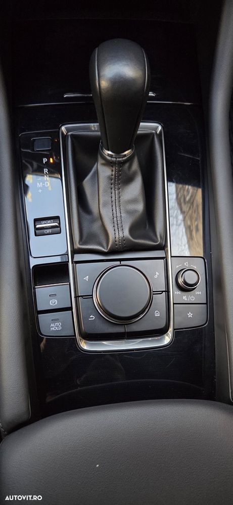 Mazda 3 e-Skyactiv G122 AT MHEV Plus - 30