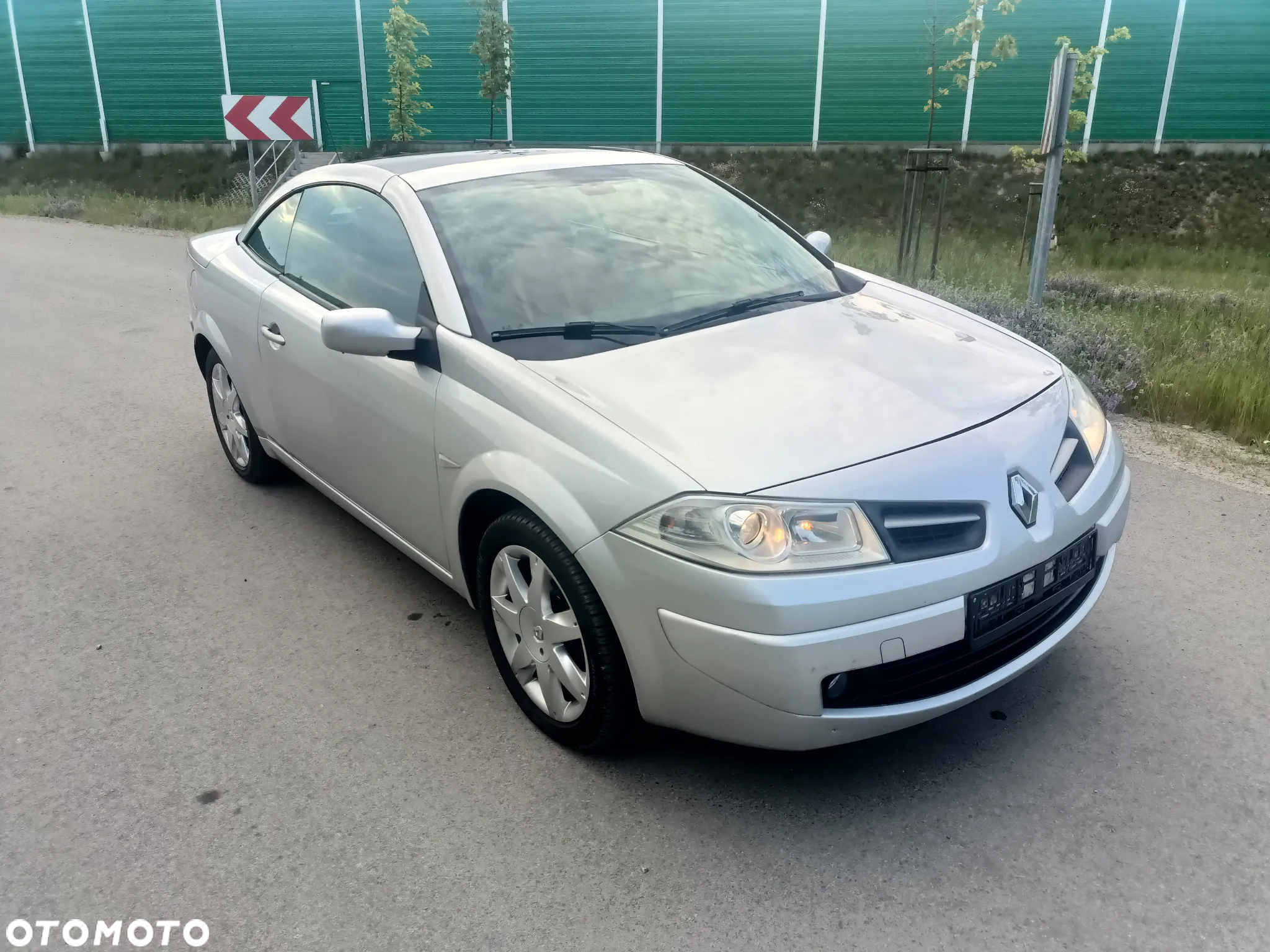 Renault Megane 2.0 Coupe-Cabriolet Avantage - 4