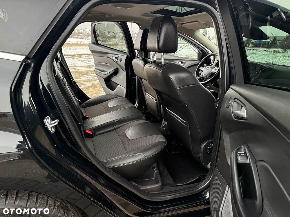 Ford Focus 1.6 EcoBoost Titanium - 18