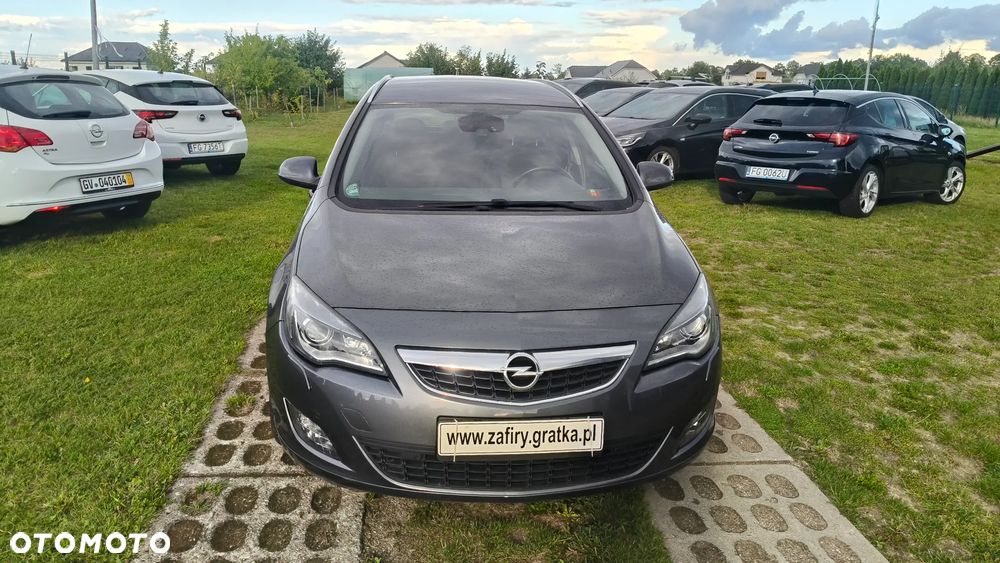 Opel Astra 1.4 Turbo Cosmo - 2