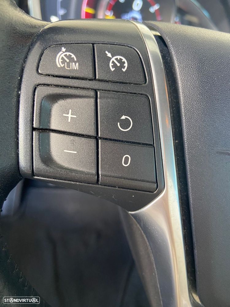 Volvo V60 Cross Country 2.0 D4 Pro - 15