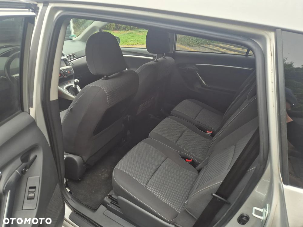 Toyota Verso 1.8 5-Sitzer Executive - 12