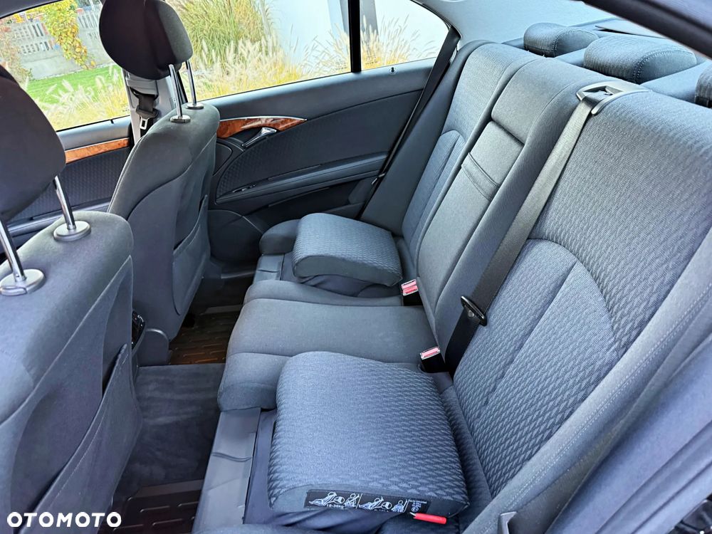Mercedes-Benz Klasa E 200 Kompressor Automatik Elegance - 19