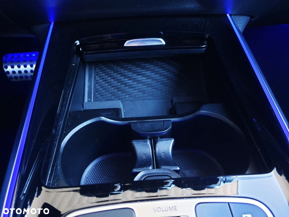 Mercedes-Benz GLB 200 d AMG Line 8G-DCT - 31