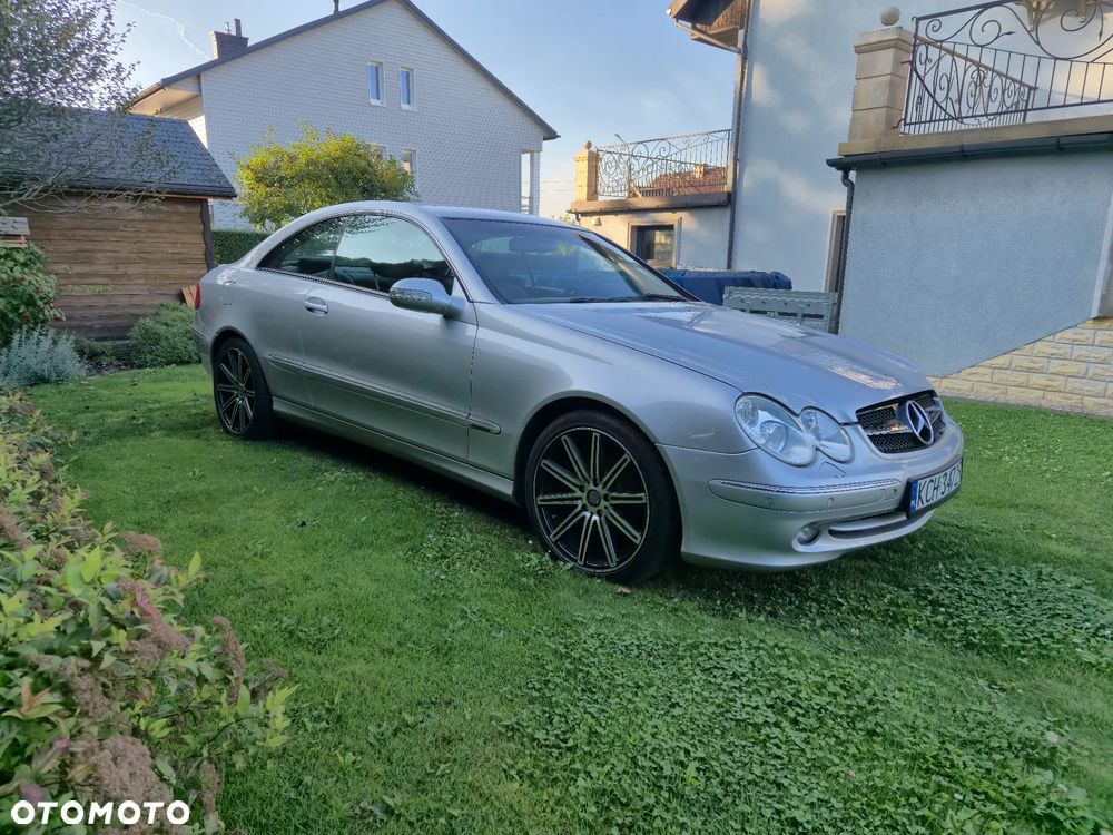 Mercedes-Benz CLK - 8