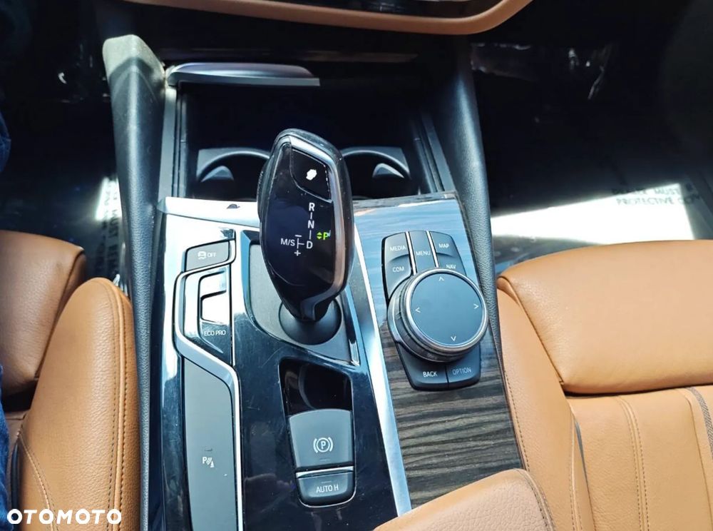 BMW Seria 5 530i - 18
