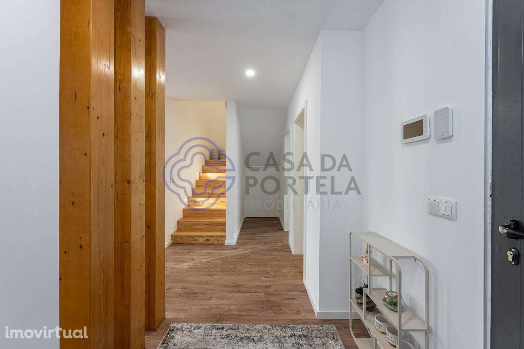 Moradia T3 com 2 Suites | Próxima do Marshopping - Grande imagem: 4/56