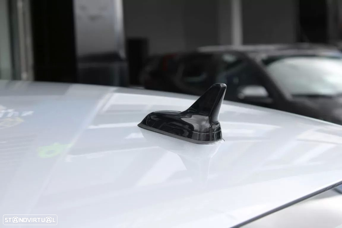 VW Passat 2.0 TDI Elegance - 40