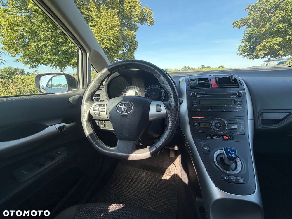 Toyota Auris 1.8 HSD Sol - 9