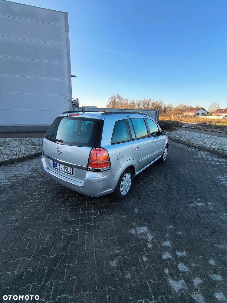 Opel Zafira 1.8 Family Plus - 5
