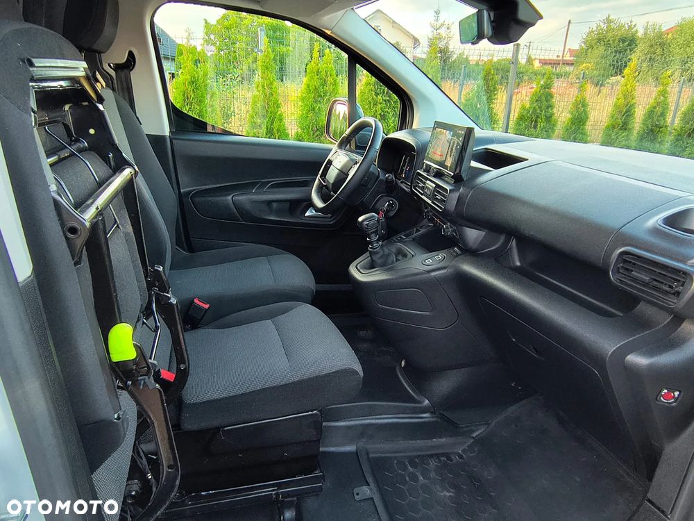 Opel Combo 1,5D 131KM - 25
