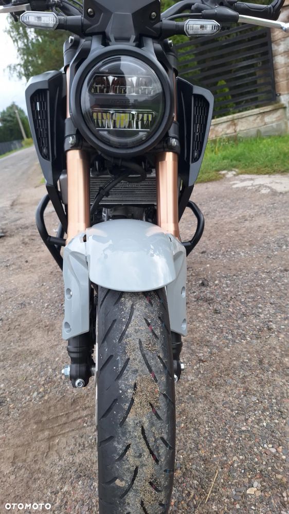 Honda CB - 22