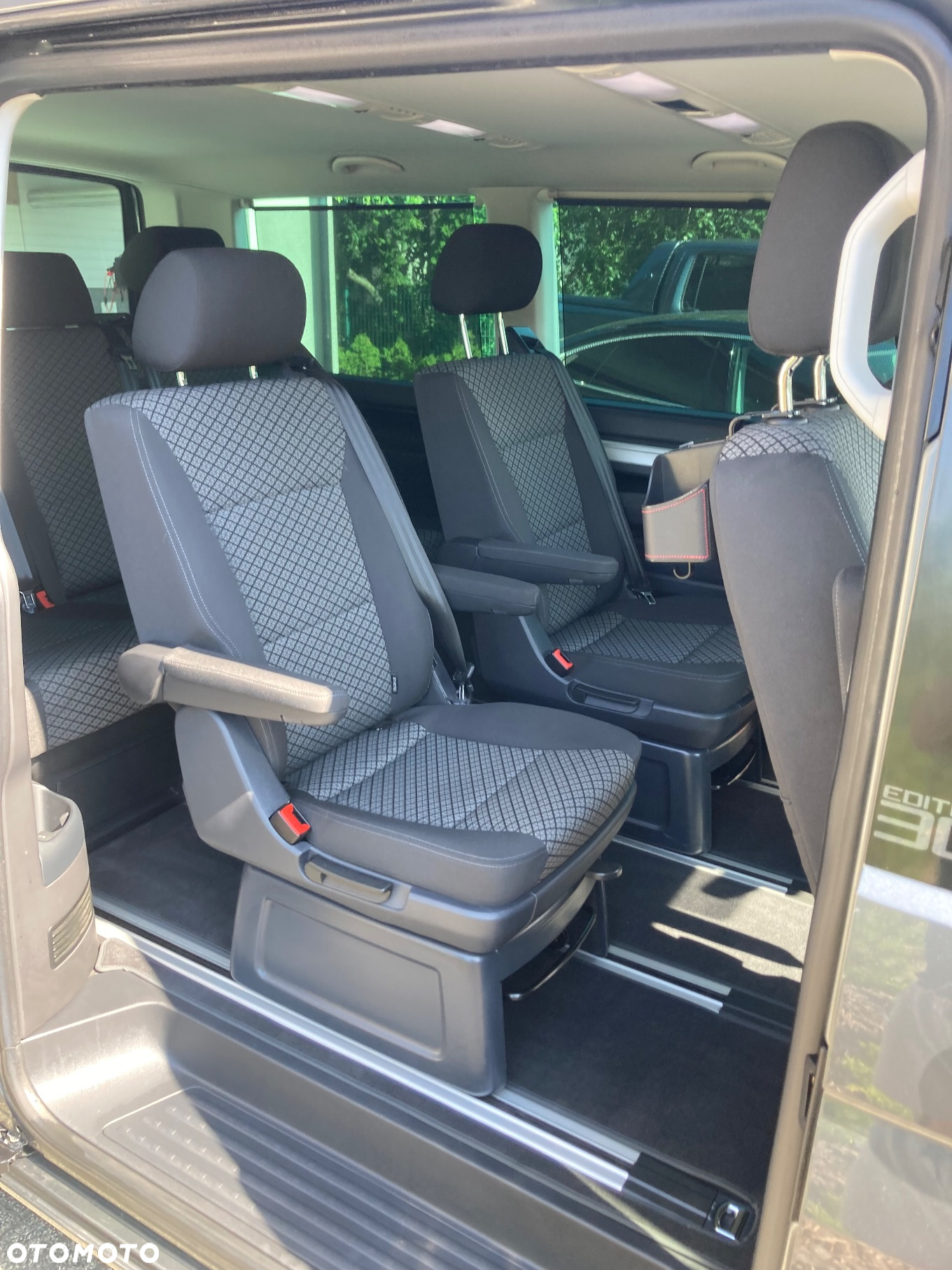 Volkswagen Multivan 2.0 TDI L1 Trendline DSG - 11