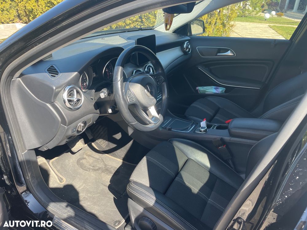 Mercedes-Benz GLA 200 d 4MATIC Aut. - 9