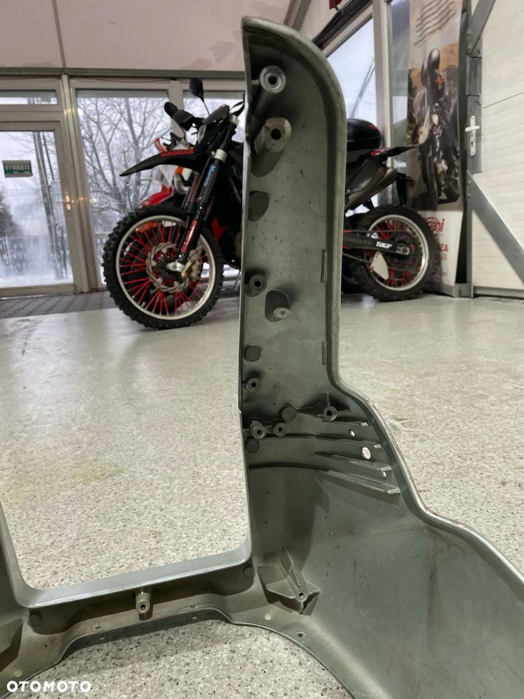 plastik/czaszka/pokrywa górna BMW K100 RS (nr1227) - 8