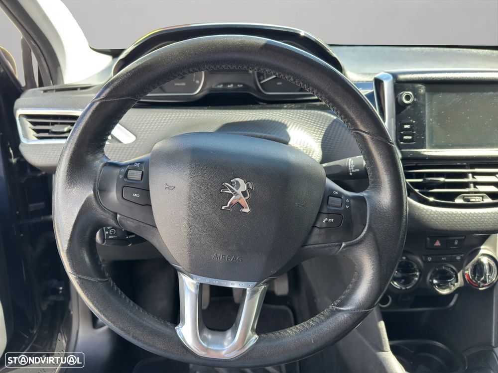 Peugeot 208 1.6 BlueHDi Style - 8