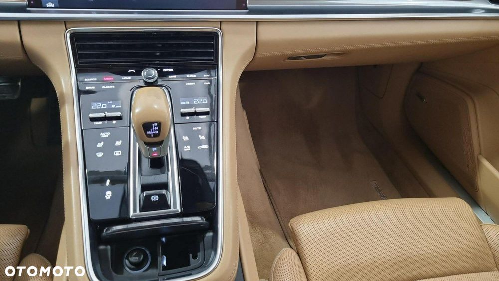 Porsche Panamera 4S Diesel - 22