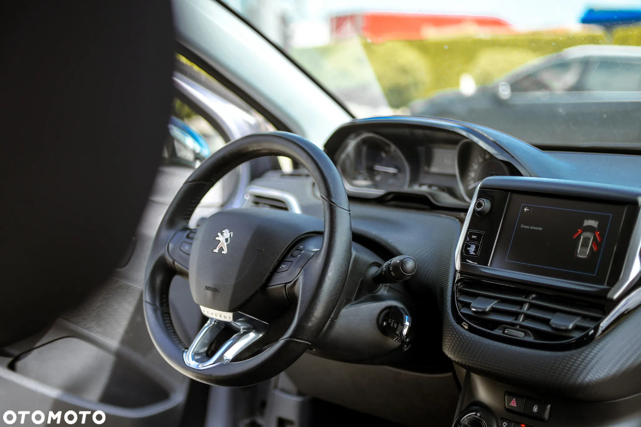 Peugeot 2008 1.2 Pure Tech Active - 8