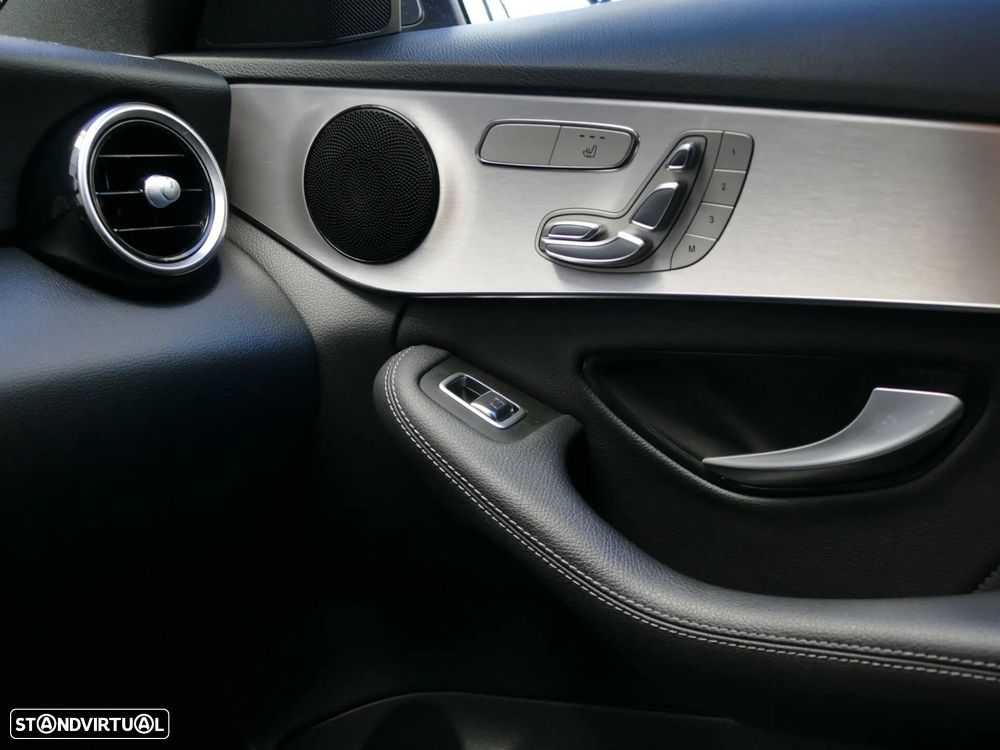 Mercedes-Benz C 300 de AMG Line - 38