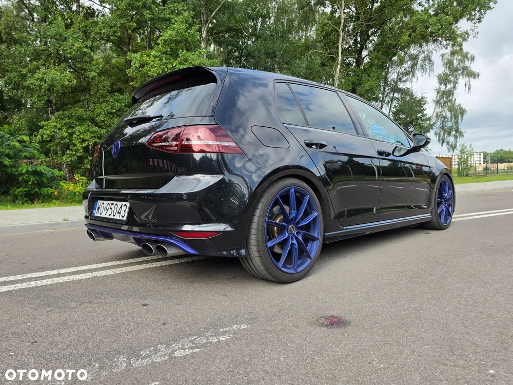 Volkswagen Golf - 12