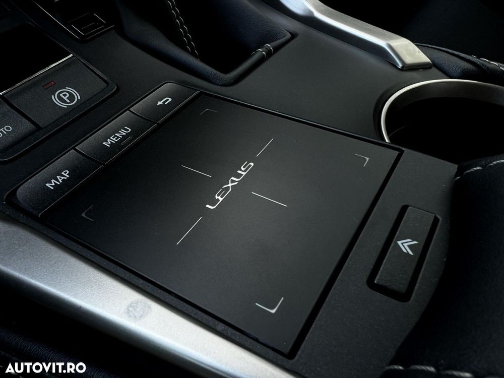 Lexus Seria NX - 15