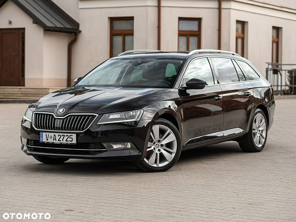 Skoda Superb 2.0 TDI DSG Premium Edition - 11