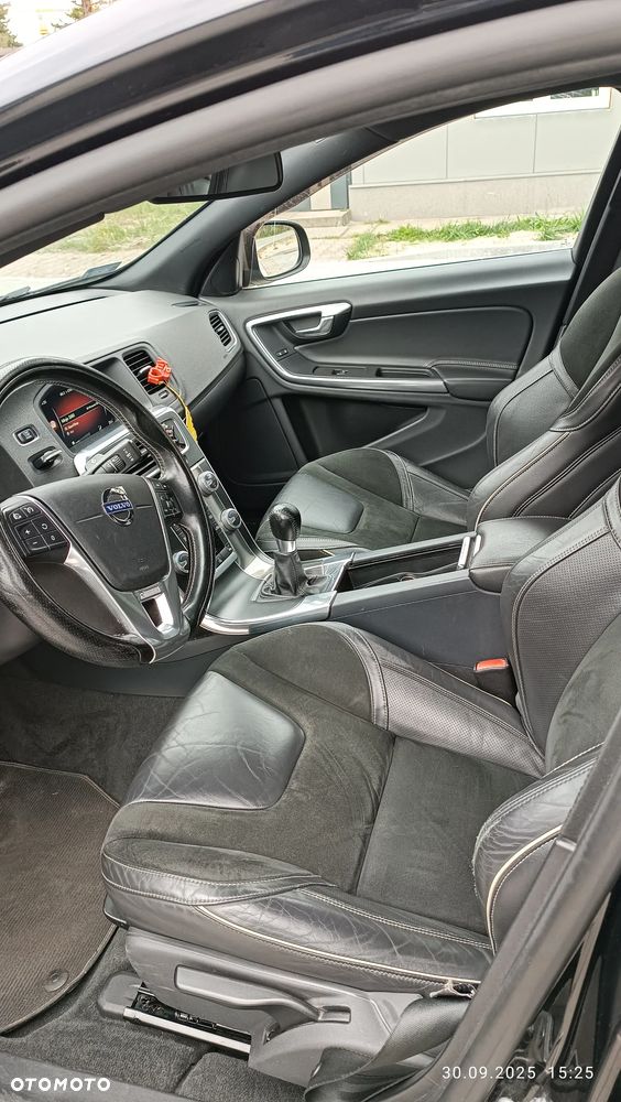 Volvo S60 D2 R-Design Momentum - 15