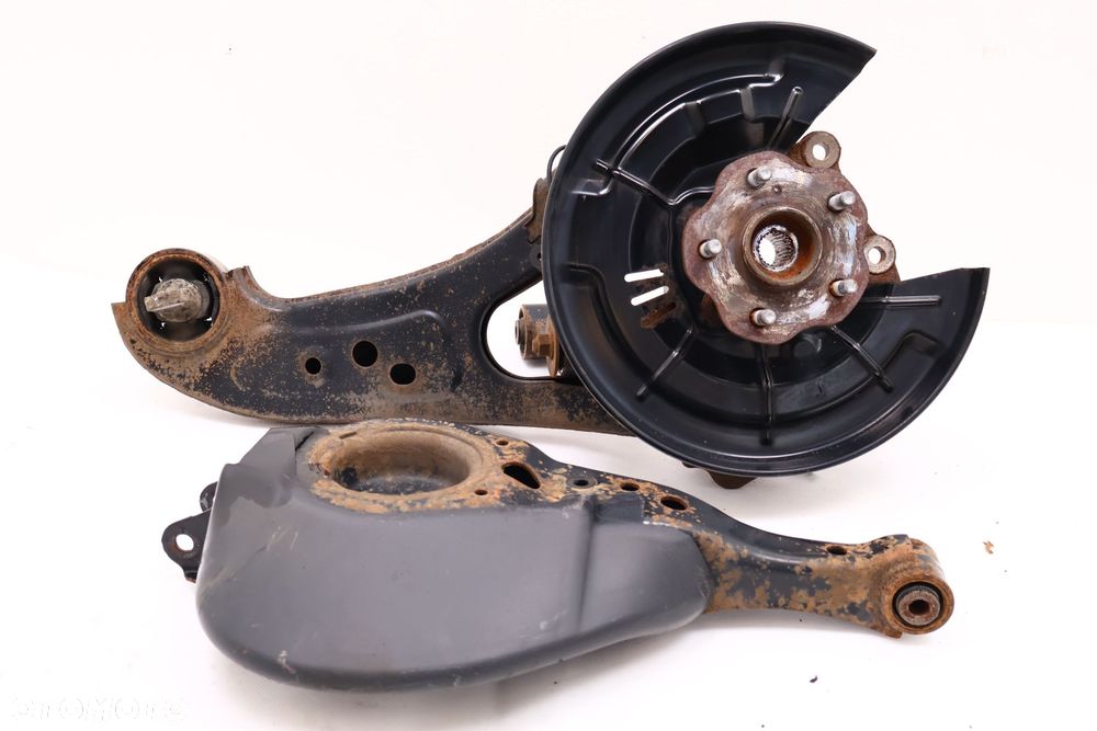 LEXUS RX IV 450H HYBRID PIASTA ZWROTNICA LEWA TYŁ 48738-48010 - 1