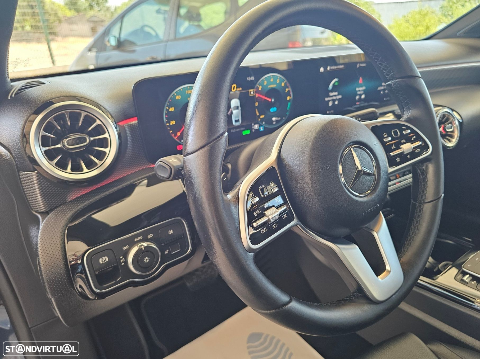 Mercedes-Benz A 250 Limousine e Progressive - 18