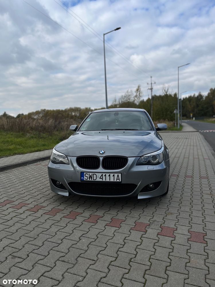 BMW Seria 5 520i - 1
