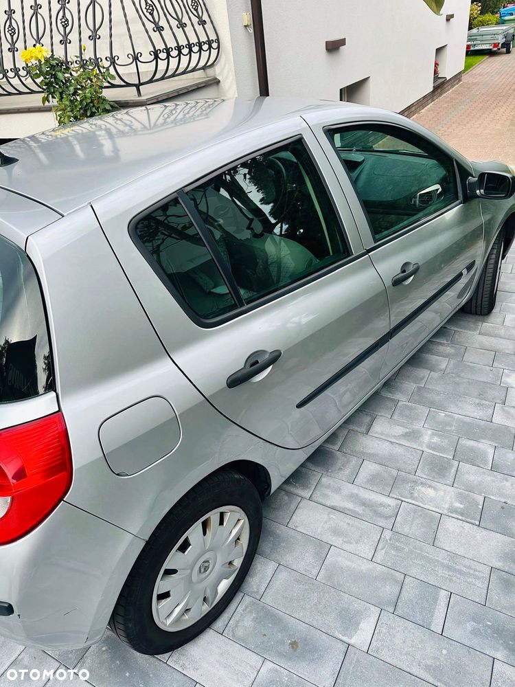 Renault Clio - 3