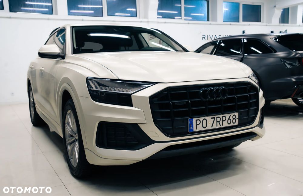 Audi Q8 - 1
