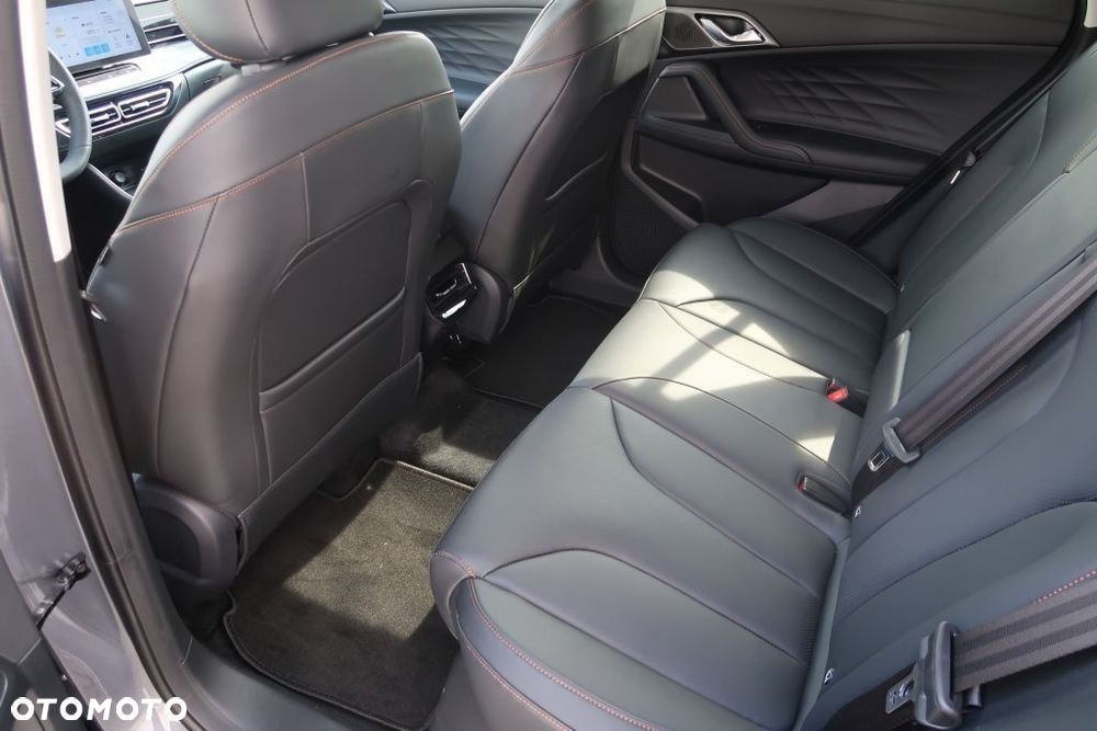 MG HS 1.5T HEV+ Exclusive - 11