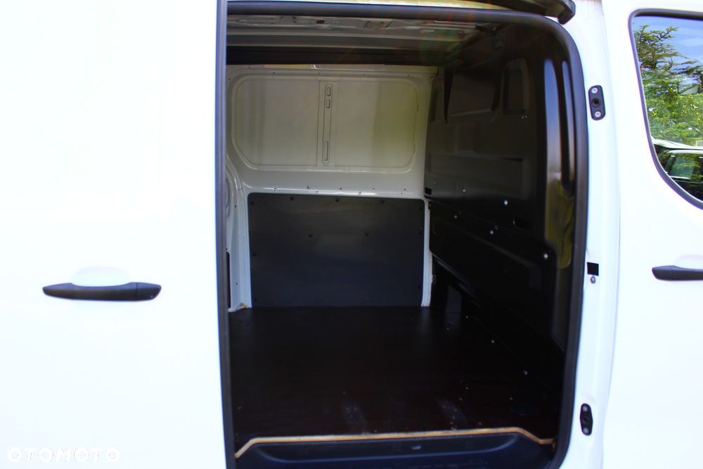 Opel VIVARO 2.0 CDTI LONG DŁUGI 3 OSOBOWY AUTOMAT 8 BIEGOWY NAVIGACJA KAMERA - 28