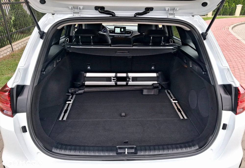 Kia Ceed 1.4 T-GDI OPF Platinum Edition - 16